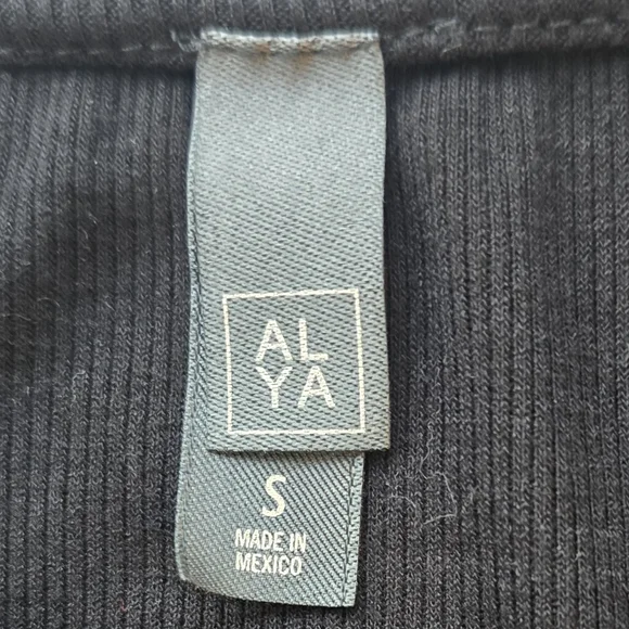 M ALYA Black Short Sleeve Bodysuit Womens Size S Ribbed Stretch Francesca's Cute - Picture 8 of 9